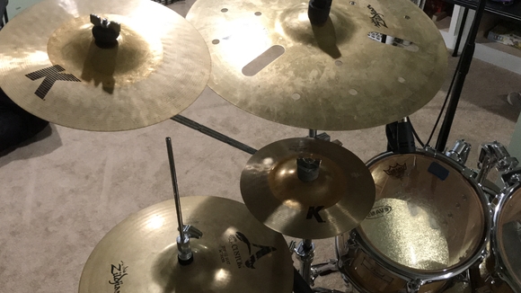 9 Different Types of Cymbals to Complete Your Drum Set