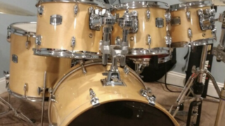 Yamaha stage custom with four toms